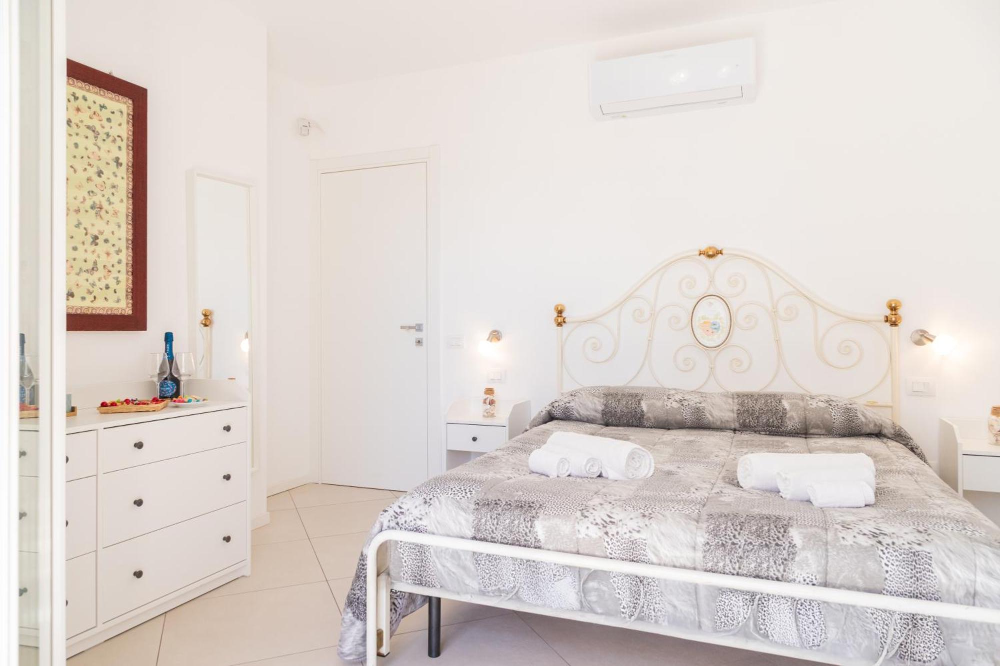 Residenza Del Barone Luxury House - Pula, Sardegna Apartment Exterior photo