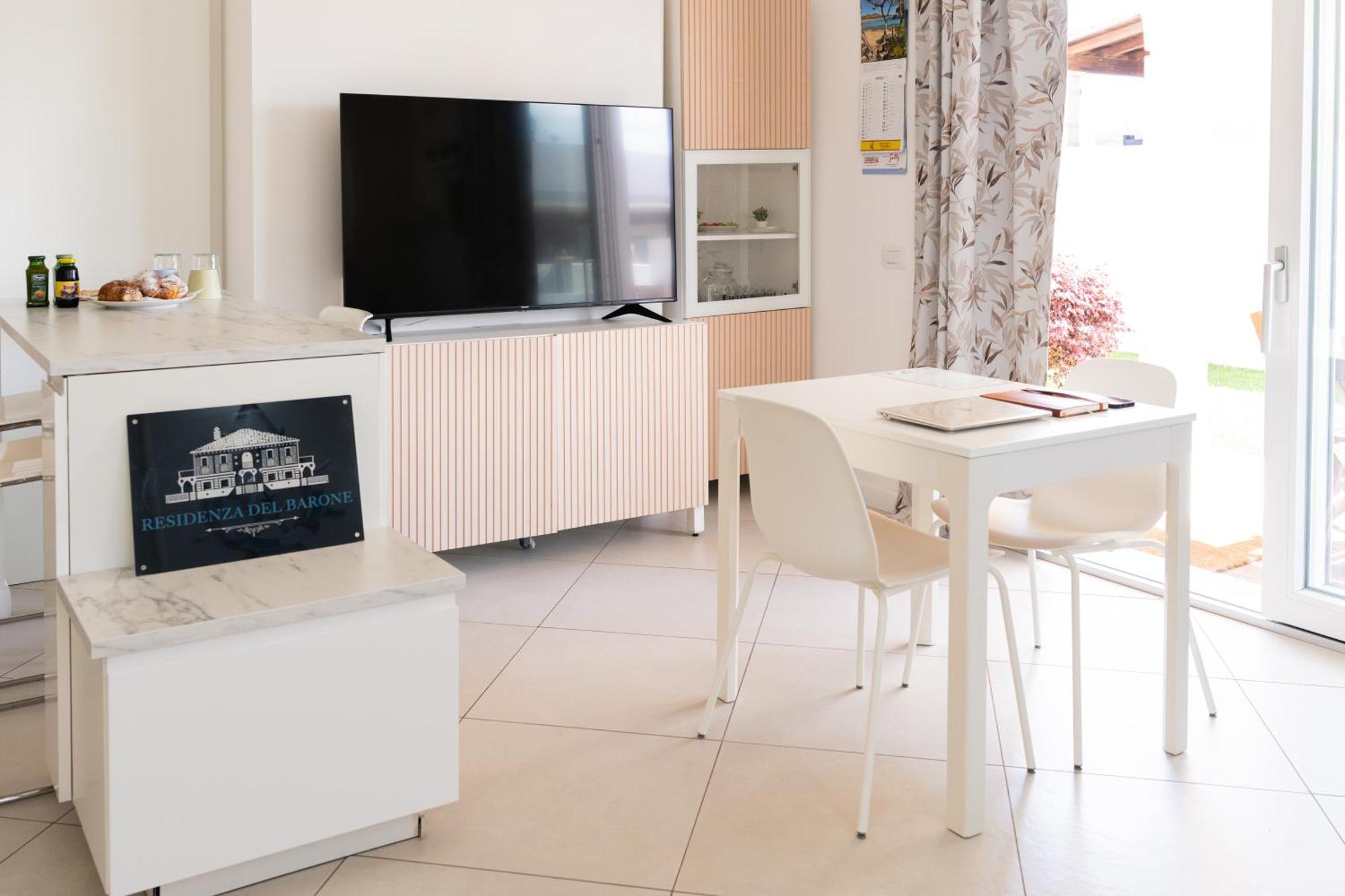 Residenza Del Barone Luxury House - Pula, Sardegna Apartment Exterior photo